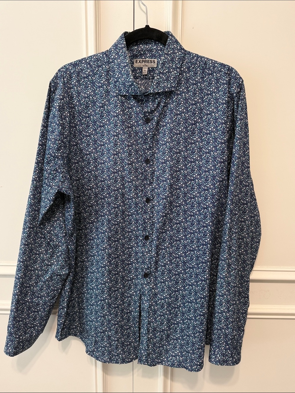 Express Men’s Dark Blue Floral Button-Front Shirt